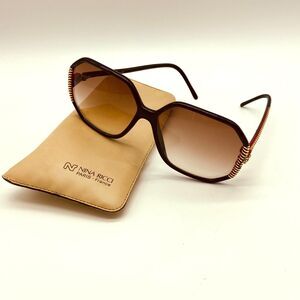 Nina Ricci Boutique Vintage Sunglasses Brown Red Square #14607 w/Pouch Oversized